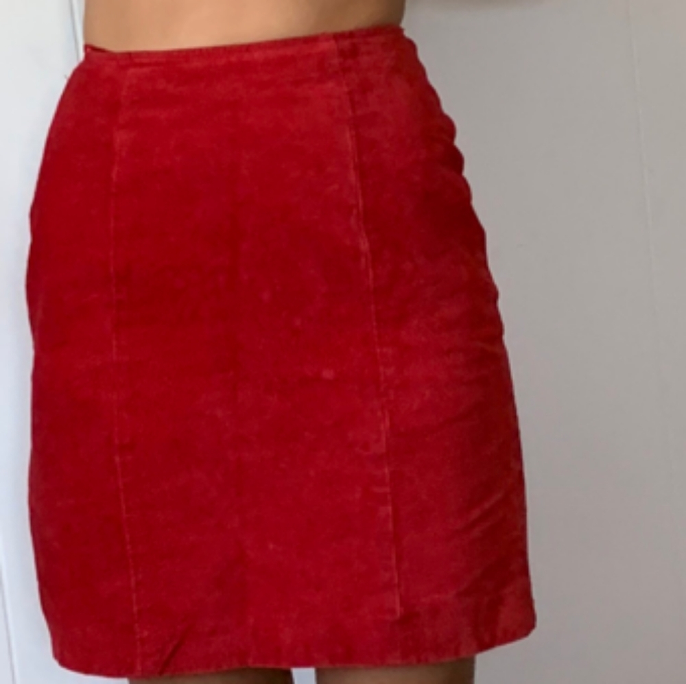 VINTAGE CHIA Red Suede Leather Skirt